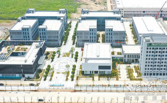光谷黃岡高新技術(shù)孵化器項目_副本.jpg
