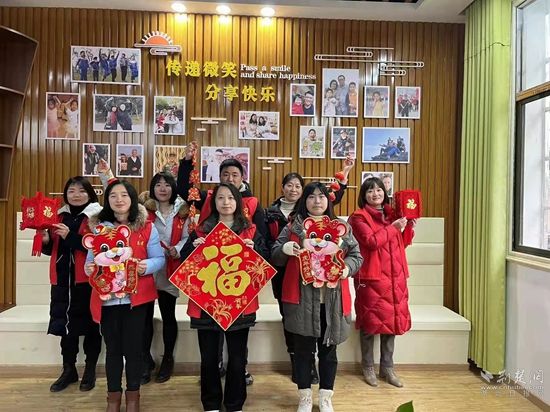 武穴市開(kāi)展“曬年味”送?；顒?dòng).jpg.jpg