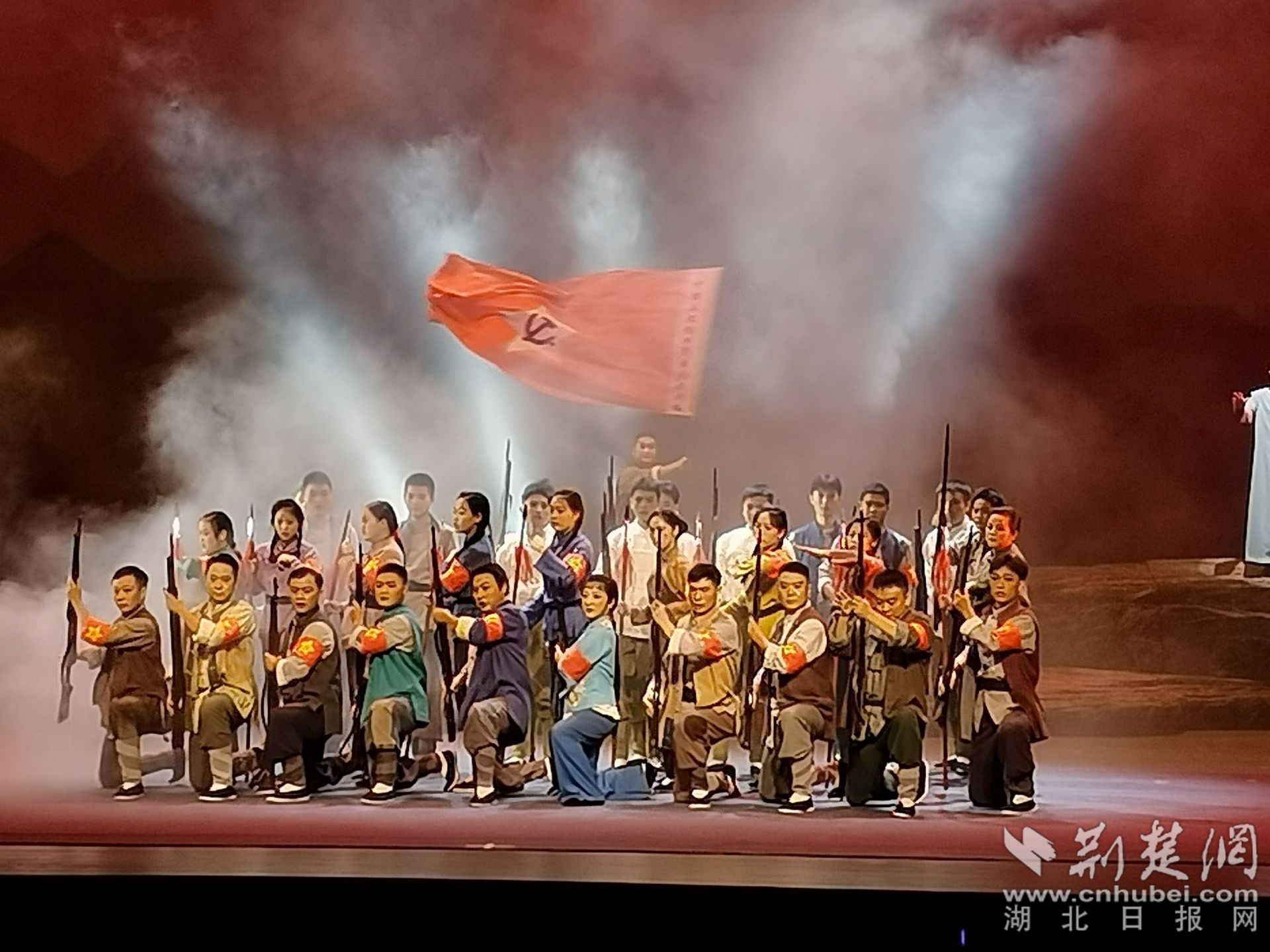 北路子花鼓戲《大悟烽火》展演現(xiàn)場(chǎng)。.jpeg.jpeg