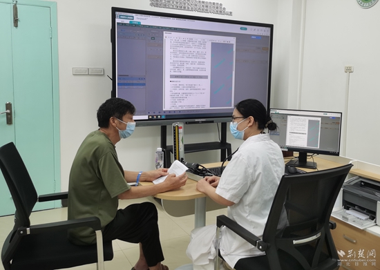 聚焦全生命周期管理，開具“治療處方”和“健康處方”“雙處方”（攝影：陳影）.jpg